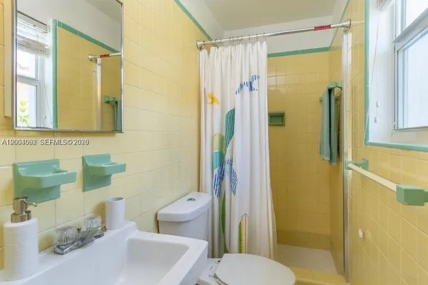 $9,700 | 1123 Bay Drive, Miami Beach, FL 33141