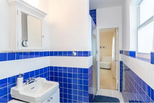 $9,700 | 1123 Bay Drive, Miami Beach, FL 33141