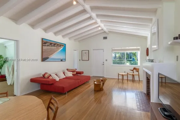 $9,700 | 1123 Bay Drive, Miami Beach, FL 33141