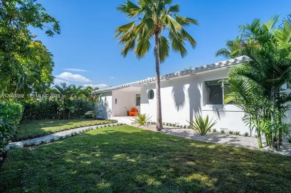 $9,700 | 1123 Bay Drive, Miami Beach, FL 33141
