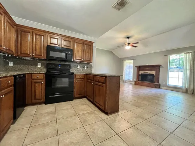 $1,700 | 708 Quiet Cove Circle, Shreveport, LA 71118