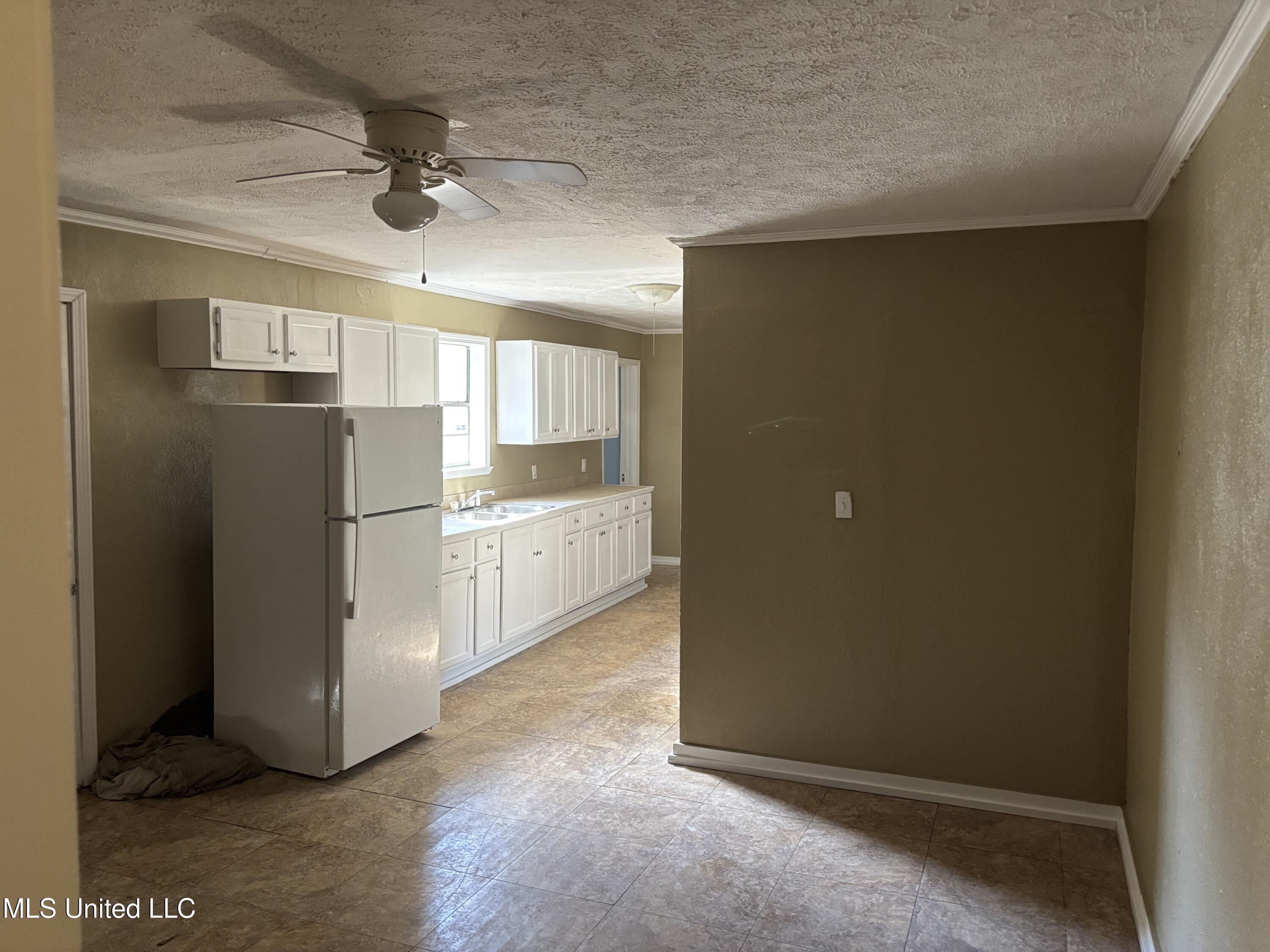 103 Fair Court Jackson, MS 39209 - Photo 3 of 8 IMG_5231