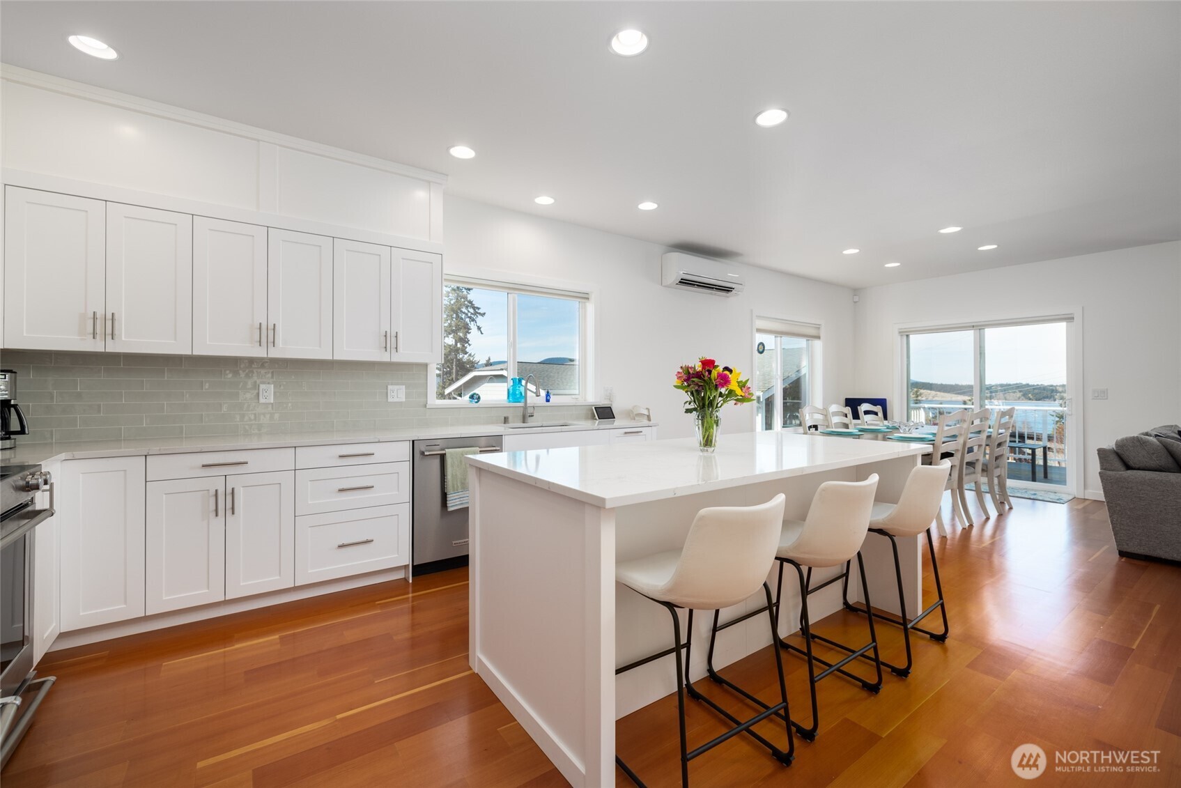 3903 Isle Way Anacortes, WA 98221 - Photo 11 of 40