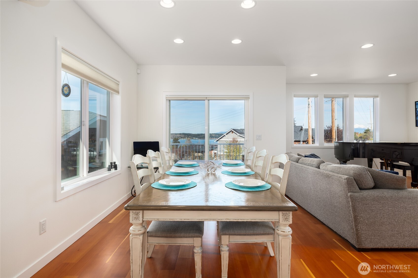 3903 Isle Way Anacortes, WA 98221 - Photo 16 of 40