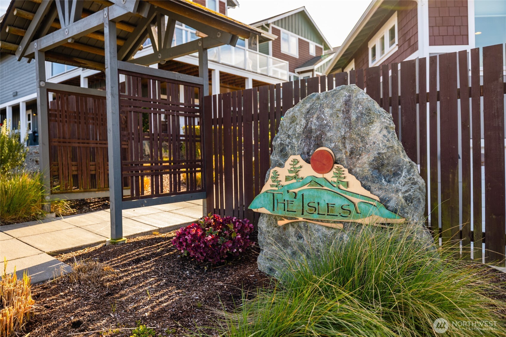 3903 Isle Way Anacortes, WA 98221 - Photo 4 of 40