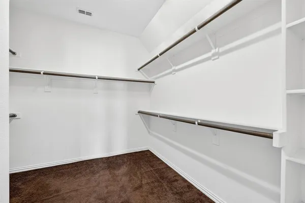 $539,900 | 127 Lake Trail Drive, Red Oak, TX 75154