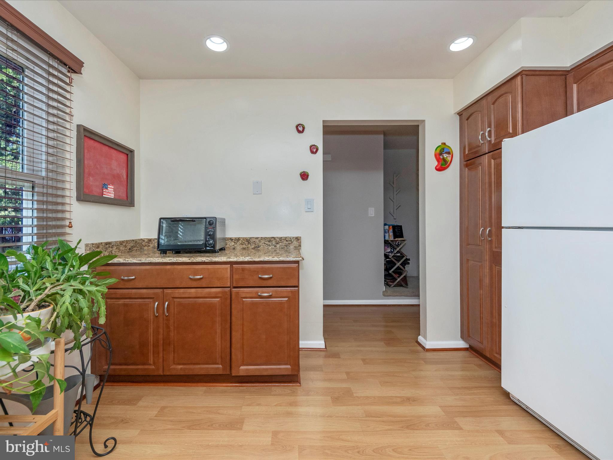 11 Briarstone Lane Gaithersburg, MD 20877 - Photo 8 of 51 IMG_1450