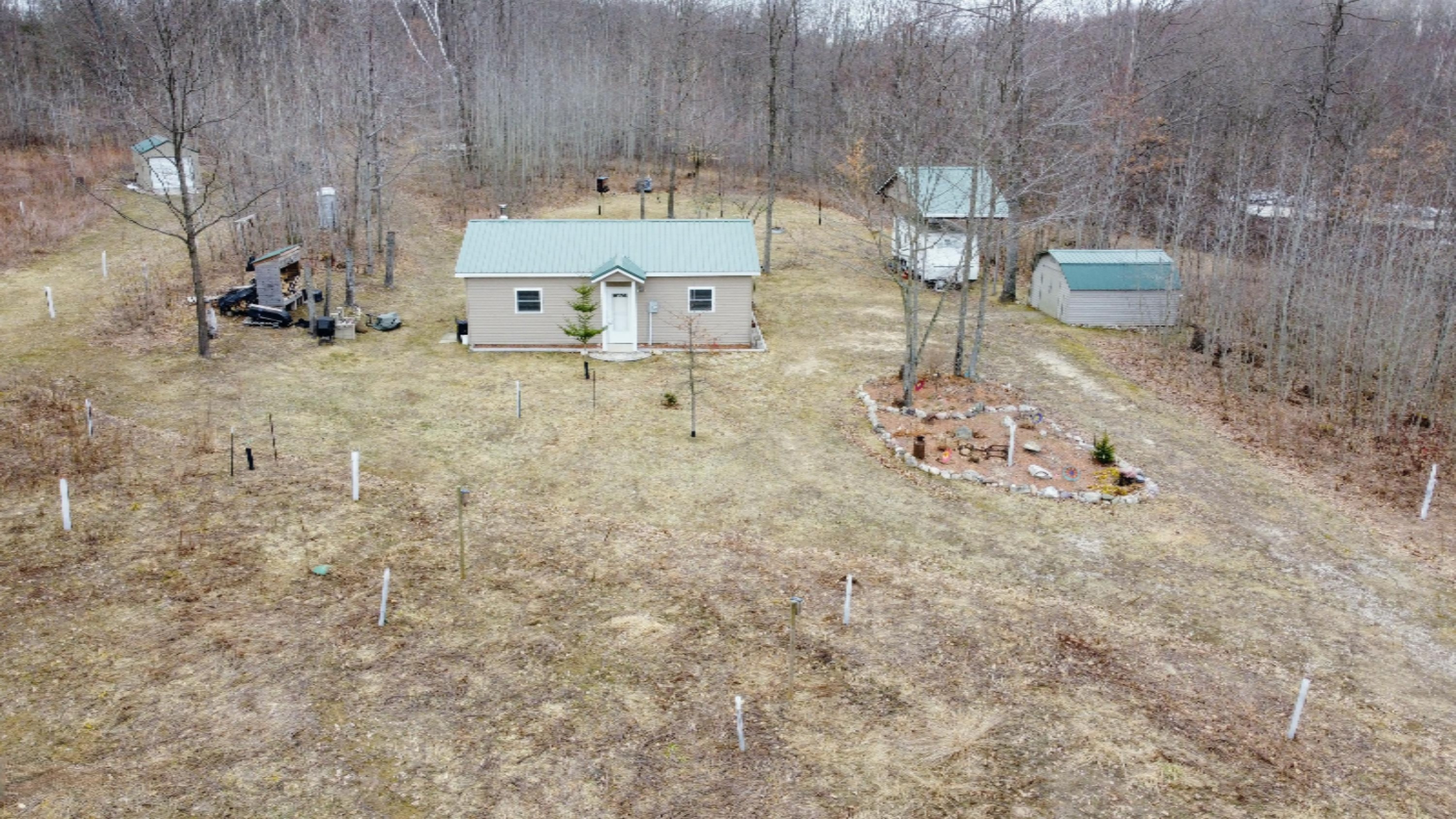 9570 150th Avenue Reed City, MI 49677 - Photo 1 of 30 Front house