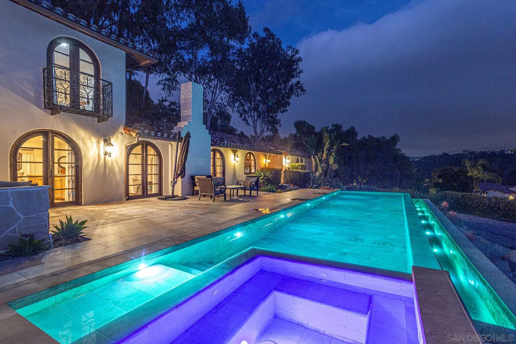 6511 Poco Lago Rancho Santa Fe, CA 92067 - Photo 17 of 24 a view of a yard with a house