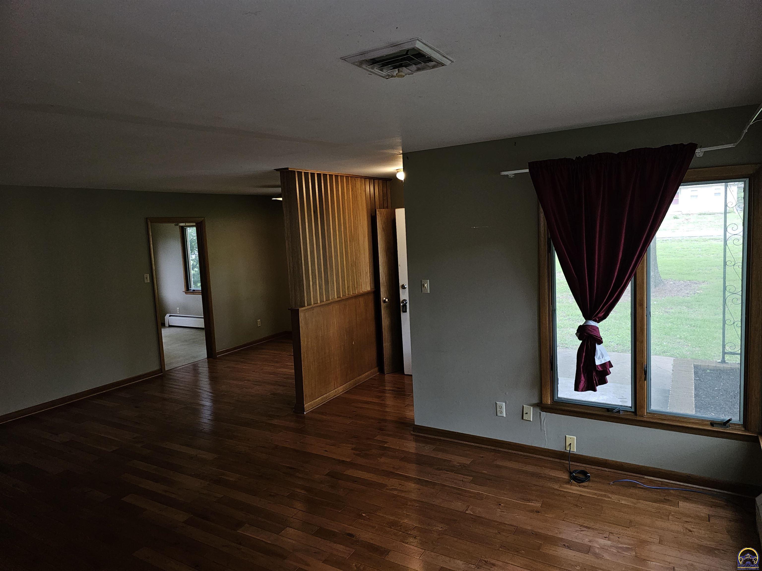 3205 Northwest Rochester Road Topeka, KS 66617 - Photo 7 of 52