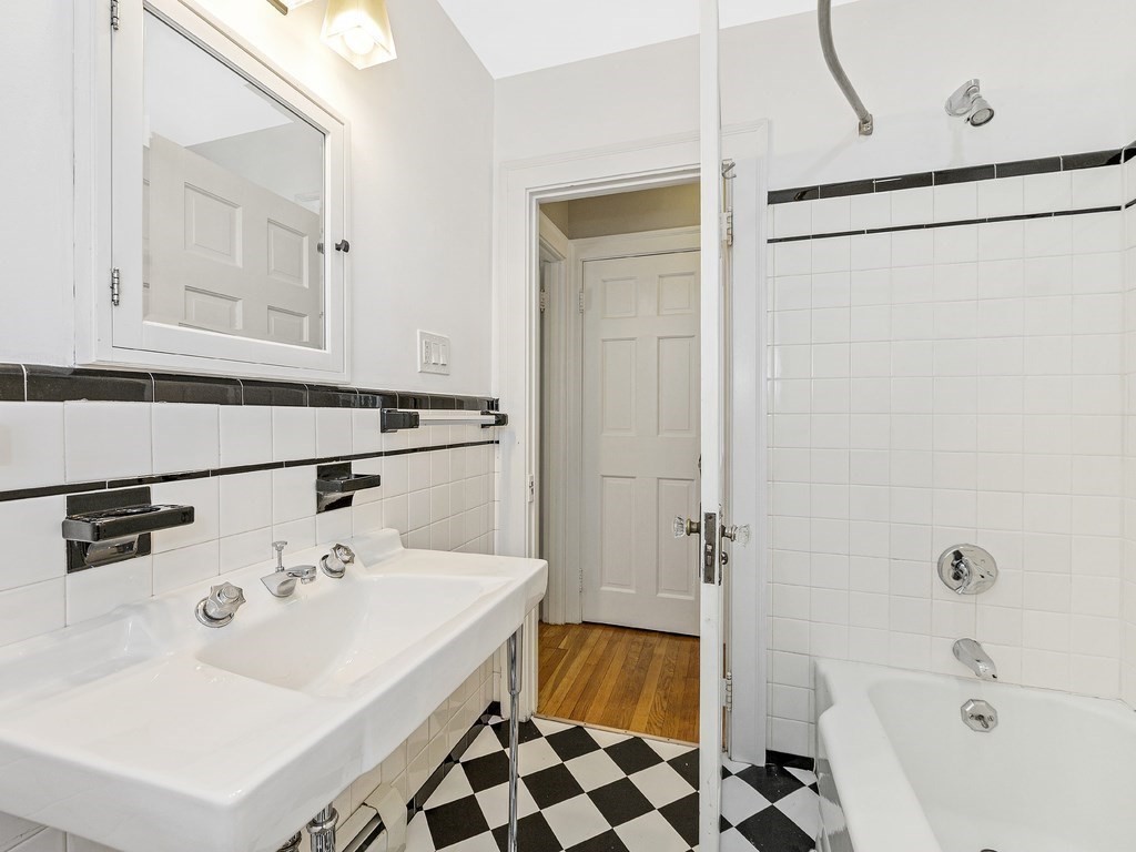 49 Sargent Road Swampscott, MA 01907 - Photo 23 of 30 Gallery Image 23