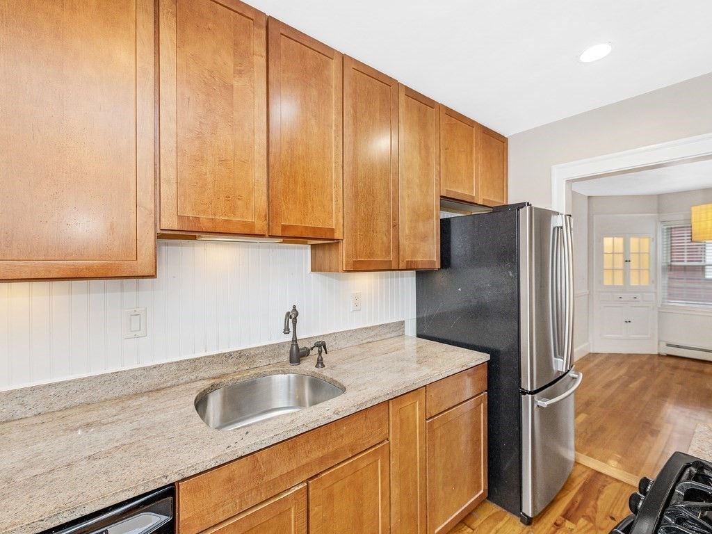 49 Sargent Road Swampscott, MA 01907 - Photo 9 of 30 Gallery Image 9