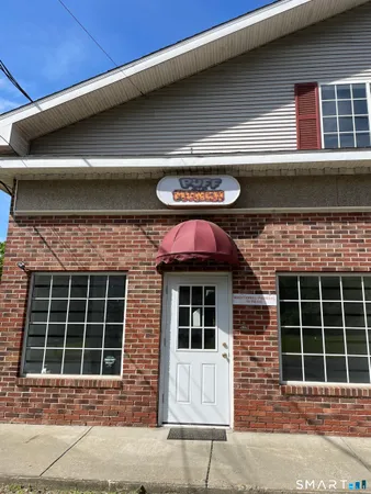 $1,200 | 3356 East Main Street, Waterbury, CT 06705