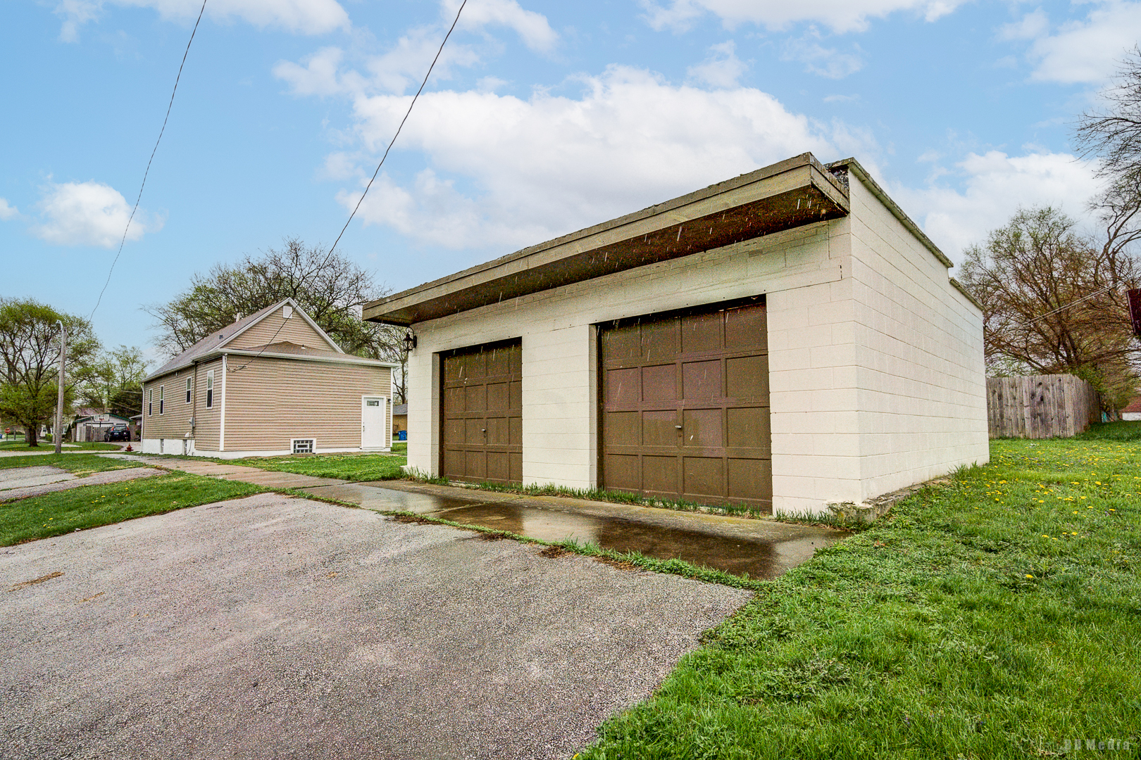 3300 Butler Avenue Steger, IL 60475 - Photo 4 of 16 a view of backyard of house and garage