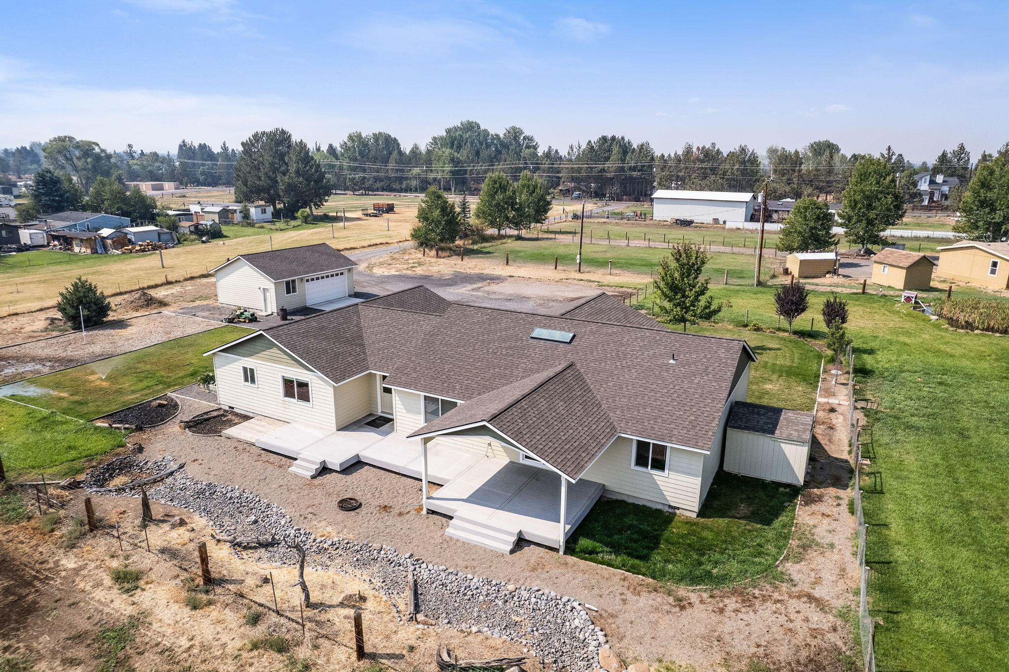 64954 Hunnell Road Bend, OR 97703 - Photo 42 of 53 2024_09_04_64954_hunnell_road-45