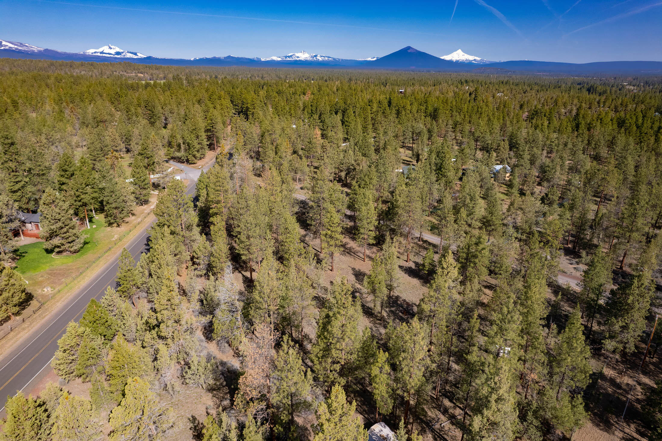 67296 Harrington Loop Road Bend, OR 97703 - Photo 3 of 54 67296 Harrington Loop aerial b_0115 copy