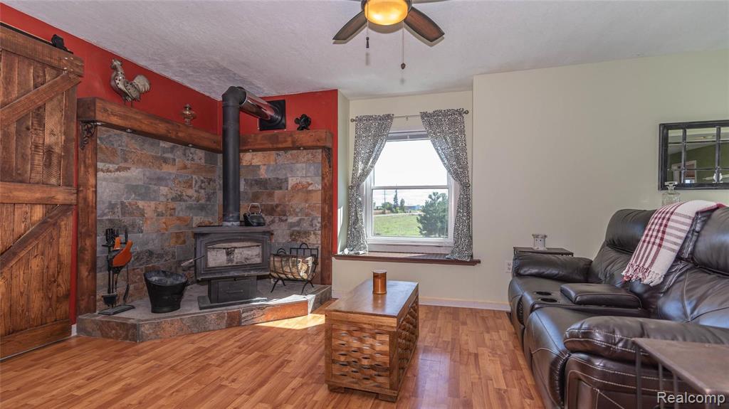 1173 Dundee Azalia Road Dundee, MI 48131 - Photo 12 of 68