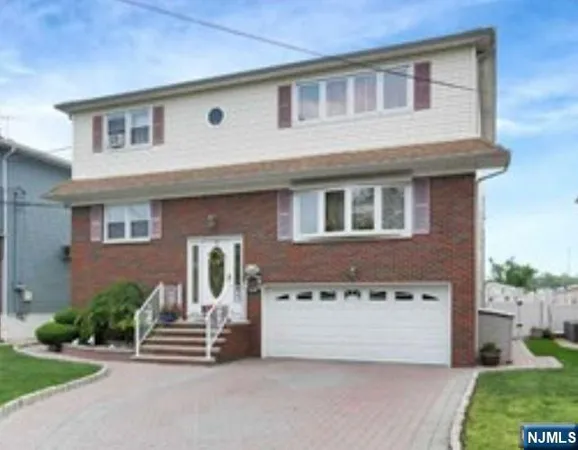 $2,500 | 6 Page Avenue, Unit 2, Lyndhurst, NJ 07071