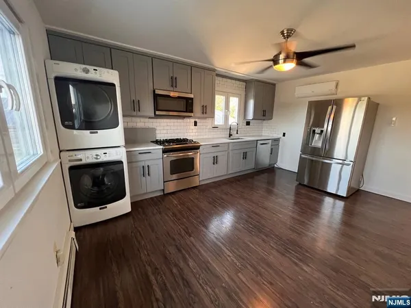 $2,500 | 6 Page Avenue, Unit 2, Lyndhurst, NJ 07071