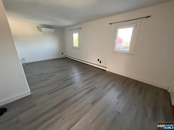 $2,500 | 6 Page Avenue, Unit 2, Lyndhurst, NJ 07071