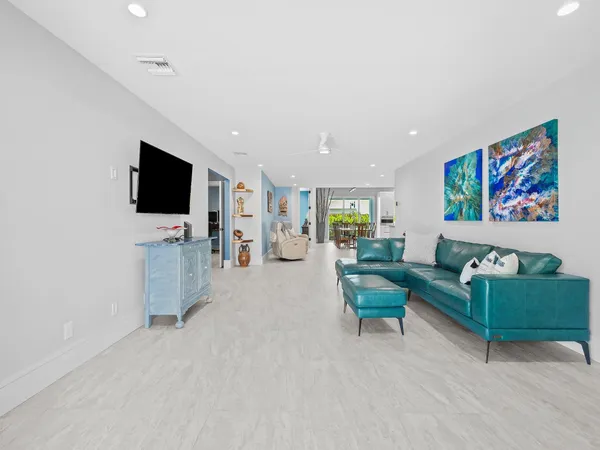 $7,250 | 2754 Northeast 31st Court, Lighthouse Point, FL 33064