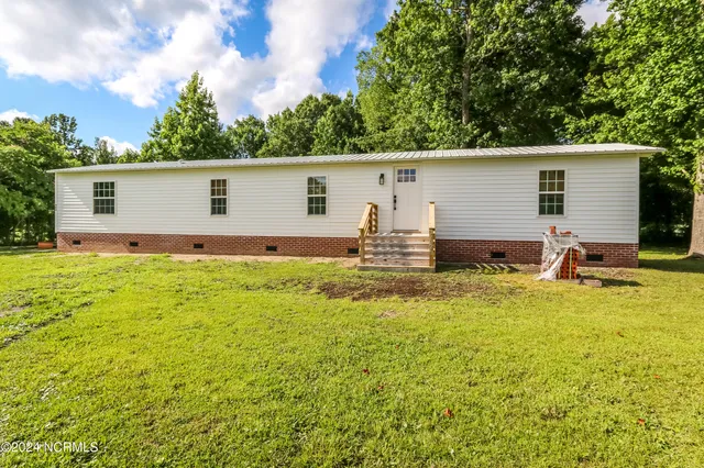 $1,400 | 502 East Branch Drive, Newport, NC 28570