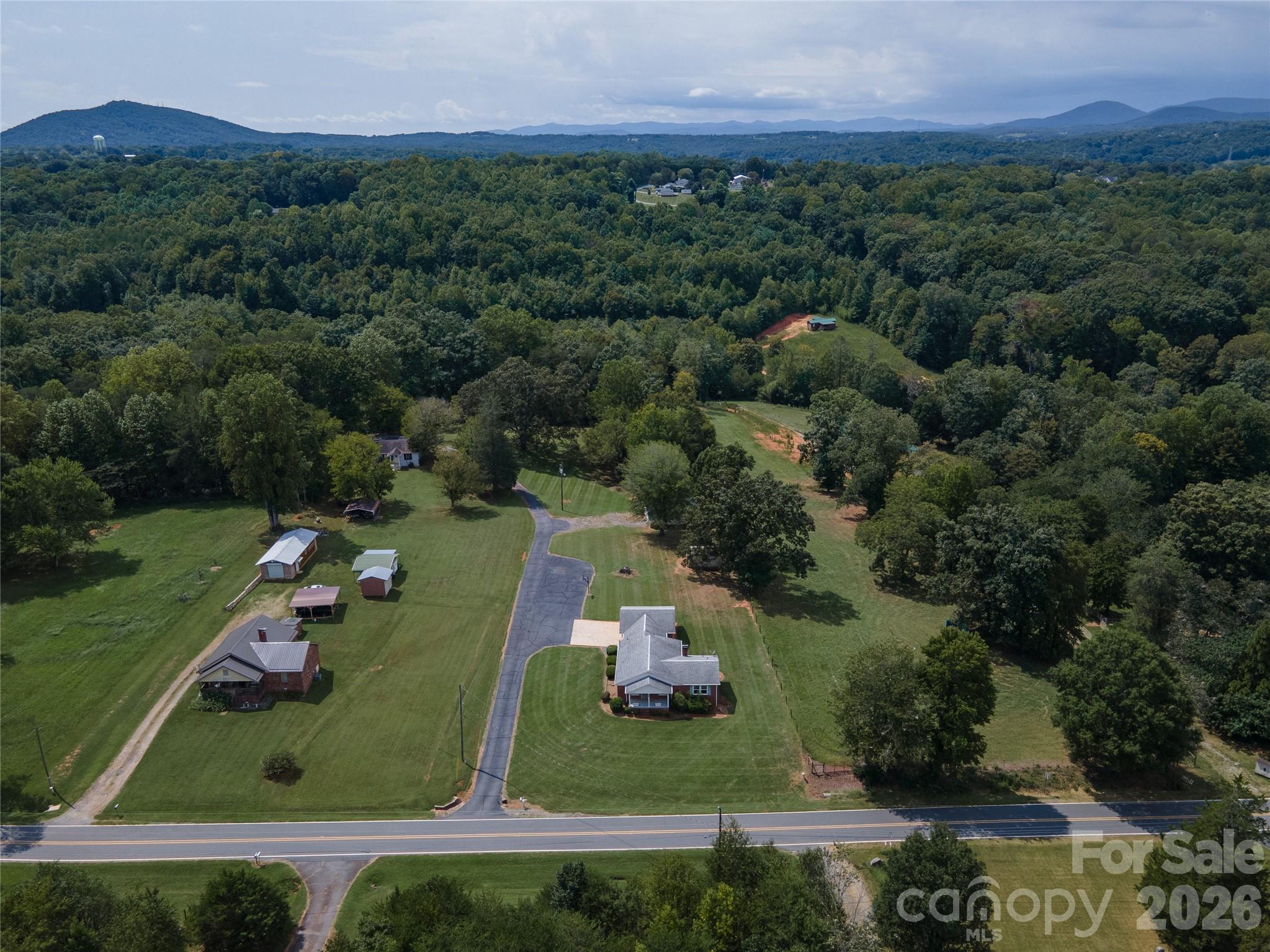 5271 Harris Farm Road Hickory, NC 28602 - Photo 15 of 41 Gallery Image 15