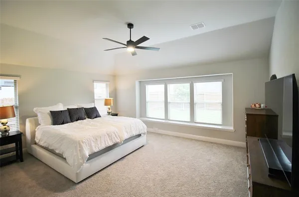 $2,800 | 217 Resting Pl Road, Waxahachie, TX 75165