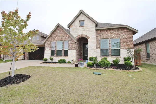 $2,800 | 217 Resting Pl Road, Waxahachie, TX 75165