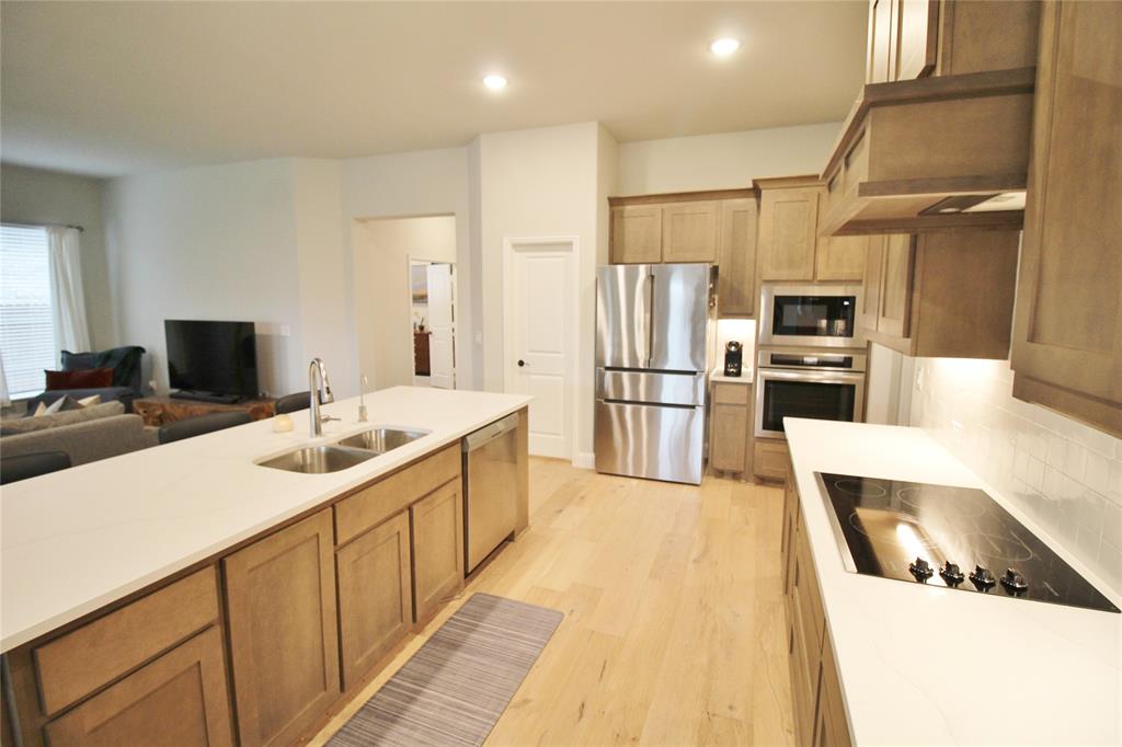 217 Resting Pl Road Waxahachie, TX 75165 - Photo 6 of 30