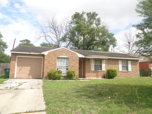 $140,000 | 4002 Cloverbrook Drive, Houston, TX 77045