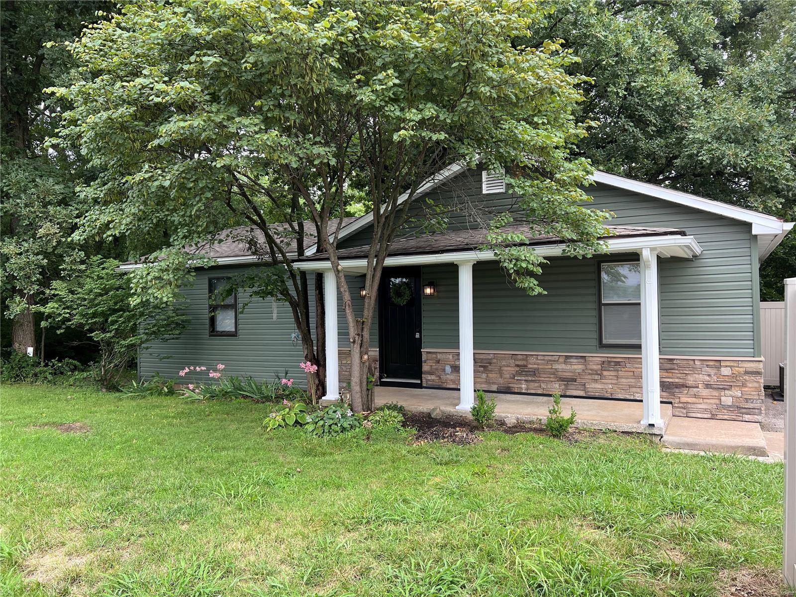 8821 Godfrey Road Godfrey, IL 62035 - Photo 1 of 25