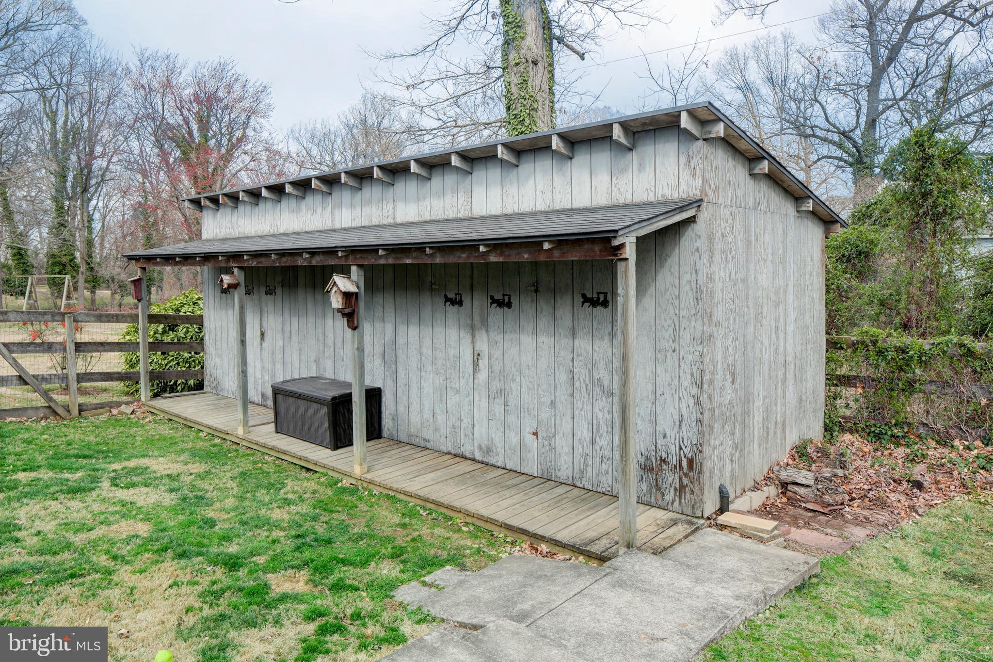 6107 Medora Road Linthicum, MD 21090 - Photo 29 of 31 Large workshop w/lighting, electric & heat hookup