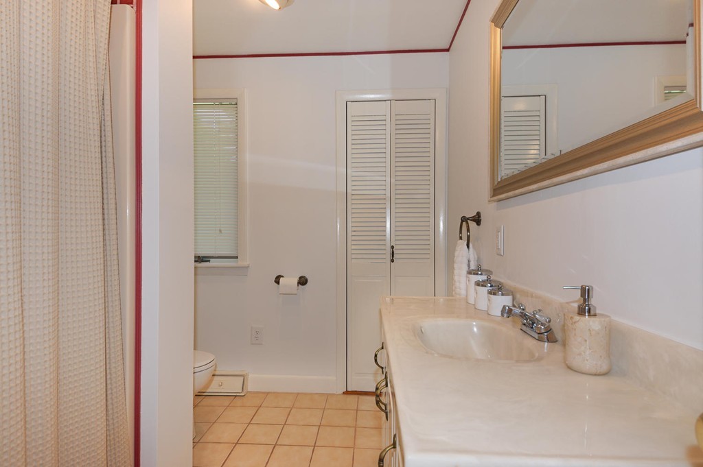 8 Chapman Road Boxford, MA 01921 - Photo 19 of 24 Gallery Image 19