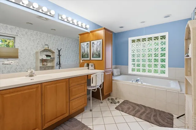 $424,900 | 328 Brice Avenue, Mundelein, IL 60060