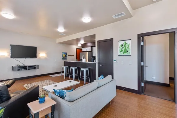 $1,520 | 1125 South Jennings Avenue, Unit 201, Fort Worth, TX 76104