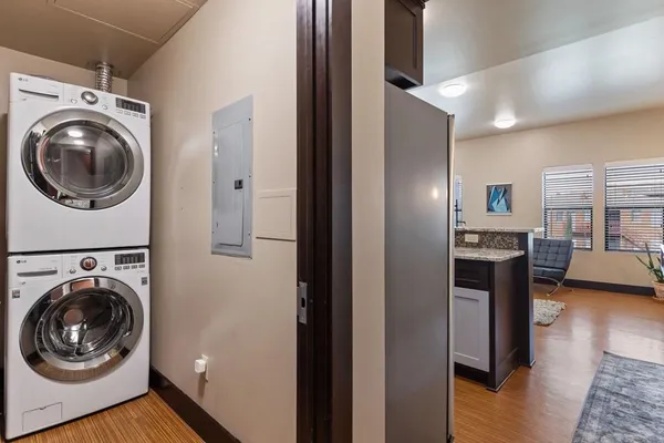 $1,520 | 1125 South Jennings Avenue, Unit 201, Fort Worth, TX 76104