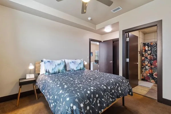 $1,520 | 1125 South Jennings Avenue, Unit 201, Fort Worth, TX 76104