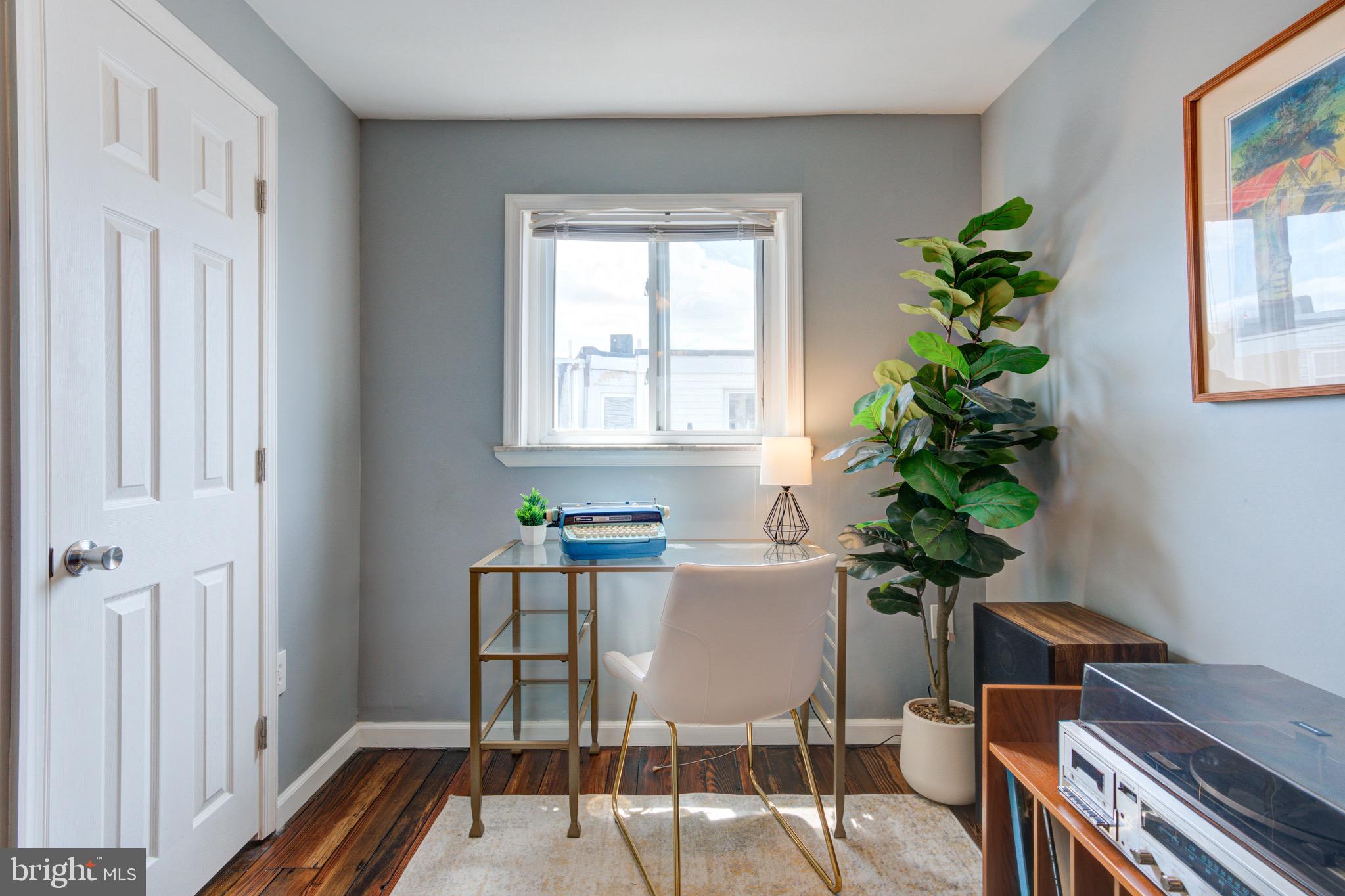 1724 Watkins Street Philadelphia, PA 19145 - Photo 4 of 36