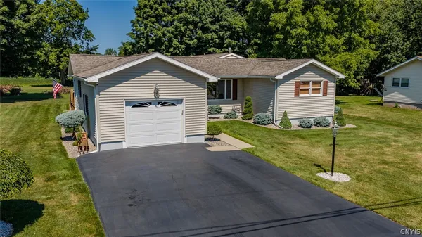 $440,000 | 8 Grago Boulevard, Lenox, NY 13032