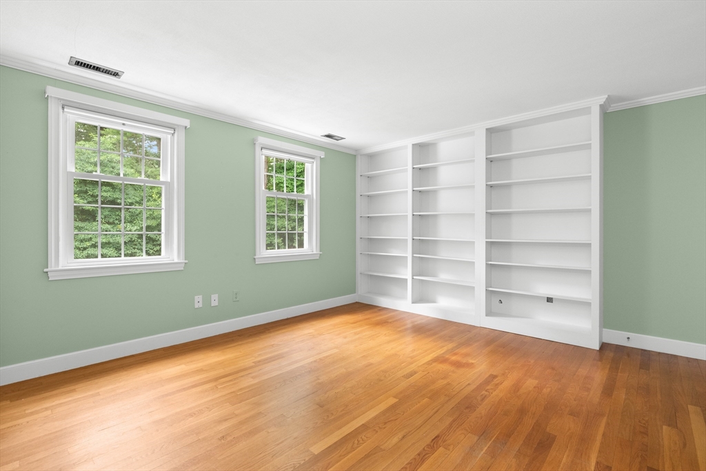 35 Grey Lane Lynnfield, MA 01940 - Photo 16 of 40