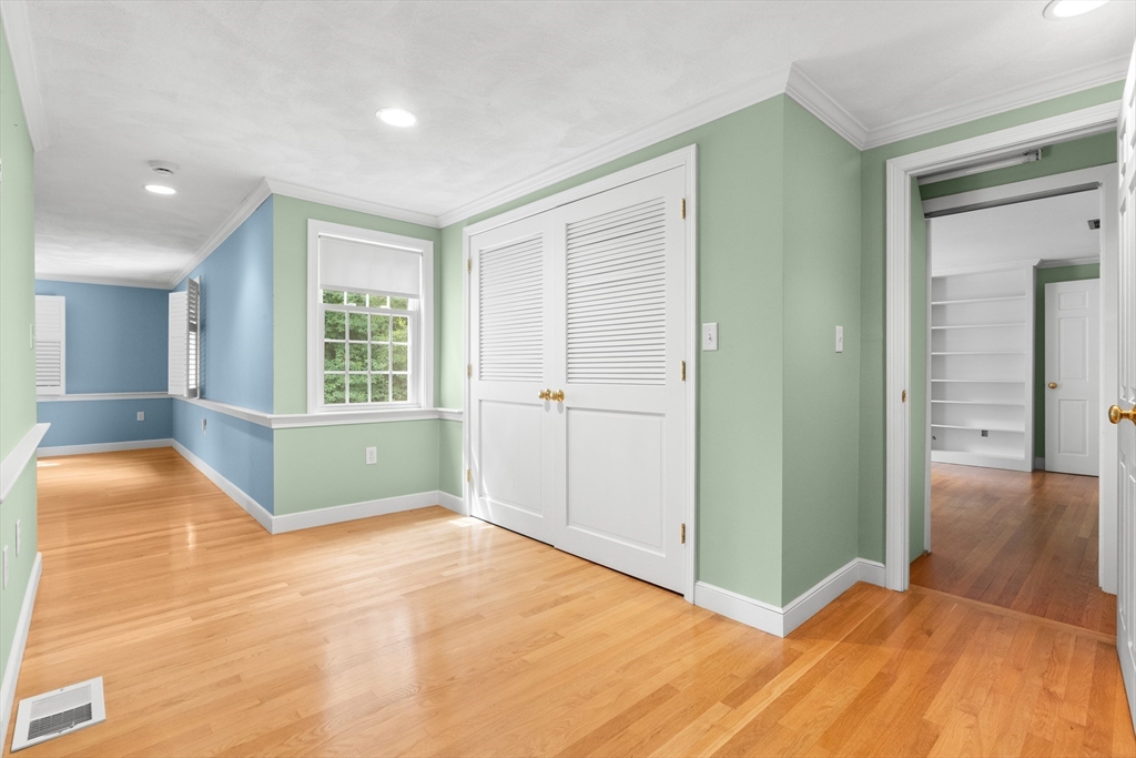 35 Grey Lane Lynnfield, MA 01940 - Photo 18 of 40