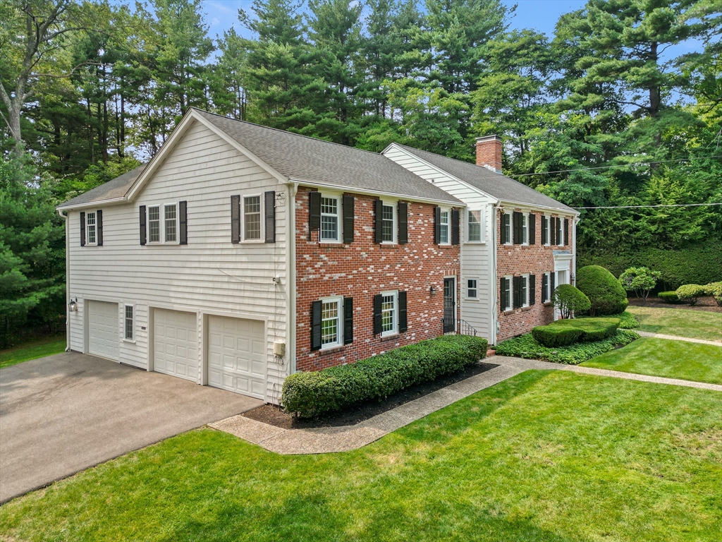 35 Grey Lane Lynnfield, MA 01940 - Photo 2 of 40