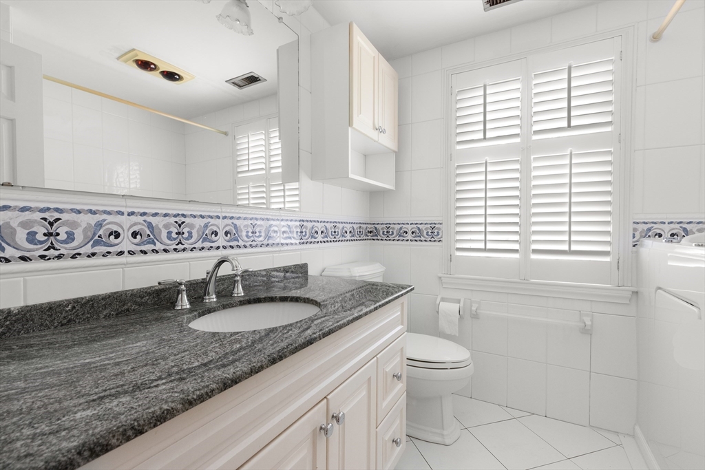 35 Grey Lane Lynnfield, MA 01940 - Photo 25 of 40