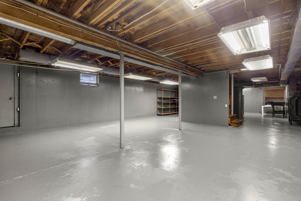 35 Grey Lane Lynnfield, MA 01940 - Photo 31 of 40