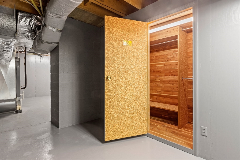 35 Grey Lane Lynnfield, MA 01940 - Photo 34 of 40