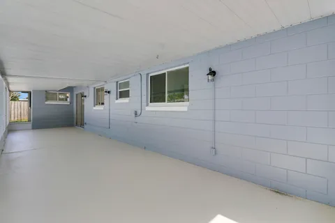 $350,000 | 2145 5th Street, Vero Beach, FL 32962