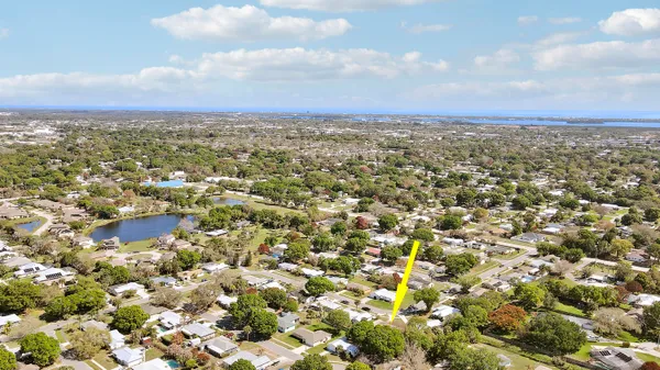 $350,000 | 2145 5th Street, Vero Beach, FL 32962