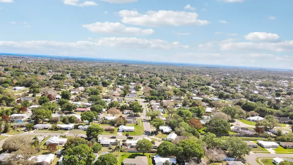 $350,000 | 2145 5th Street, Vero Beach, FL 32962