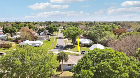 $350,000 | 2145 5th Street, Vero Beach, FL 32962